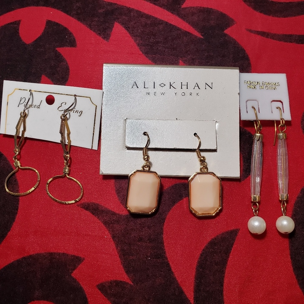 3 earrings/ 1 pink earring + 2 dangle earrings